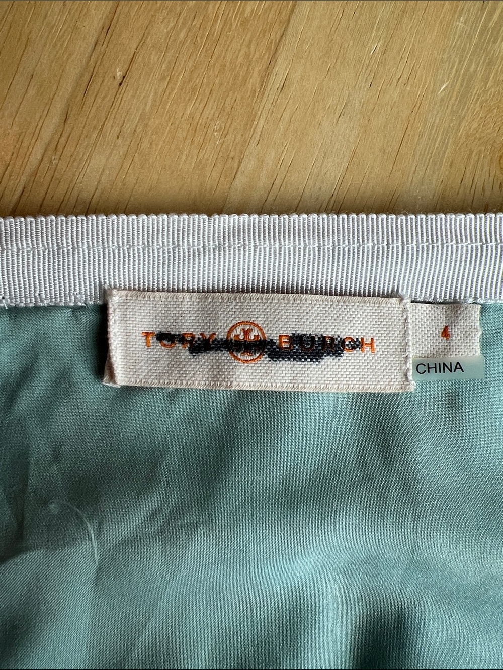 Tory Burch White Lace Overlay Pencil Skirt with Mint Underlay - Picture 6 of 7